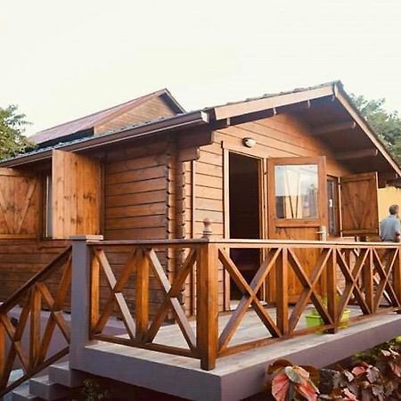 O Chalets De L'Escale Moroni Exterior photo