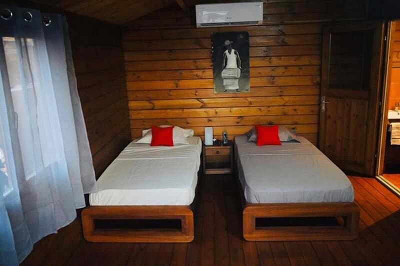O Chalets De L'Escale Moroni Exterior photo