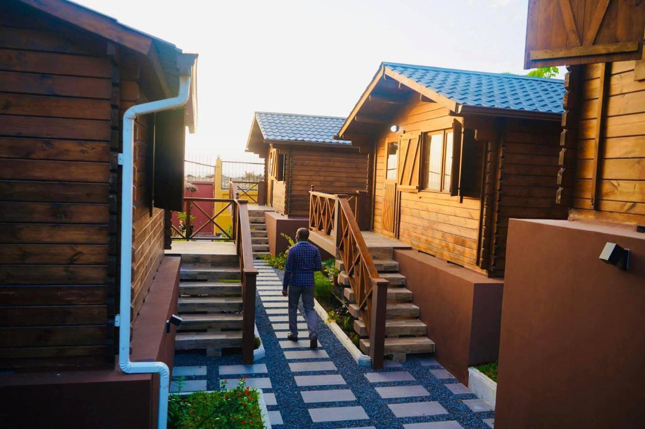 O Chalets De L'Escale Moroni Exterior photo